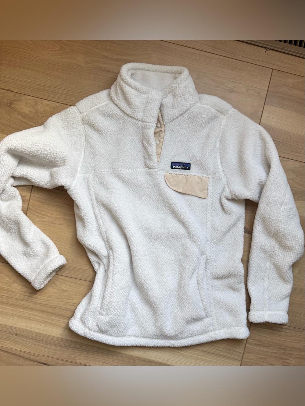 Patagonia Cream Fleece Snap Pullover with Tan Trim